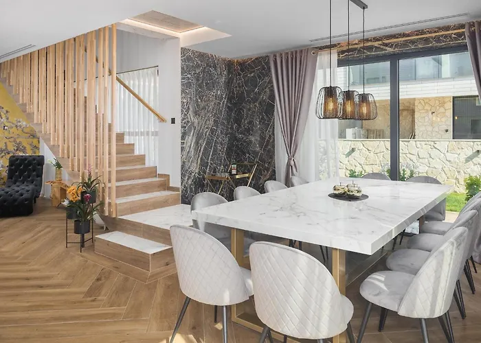 Golden Shine Dom wakacyjny *